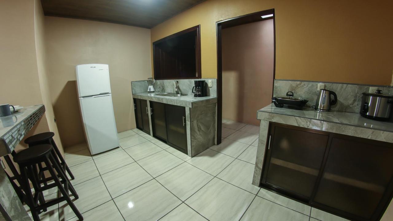 Arenal Red Apartment La Fortuna Екстериор снимка