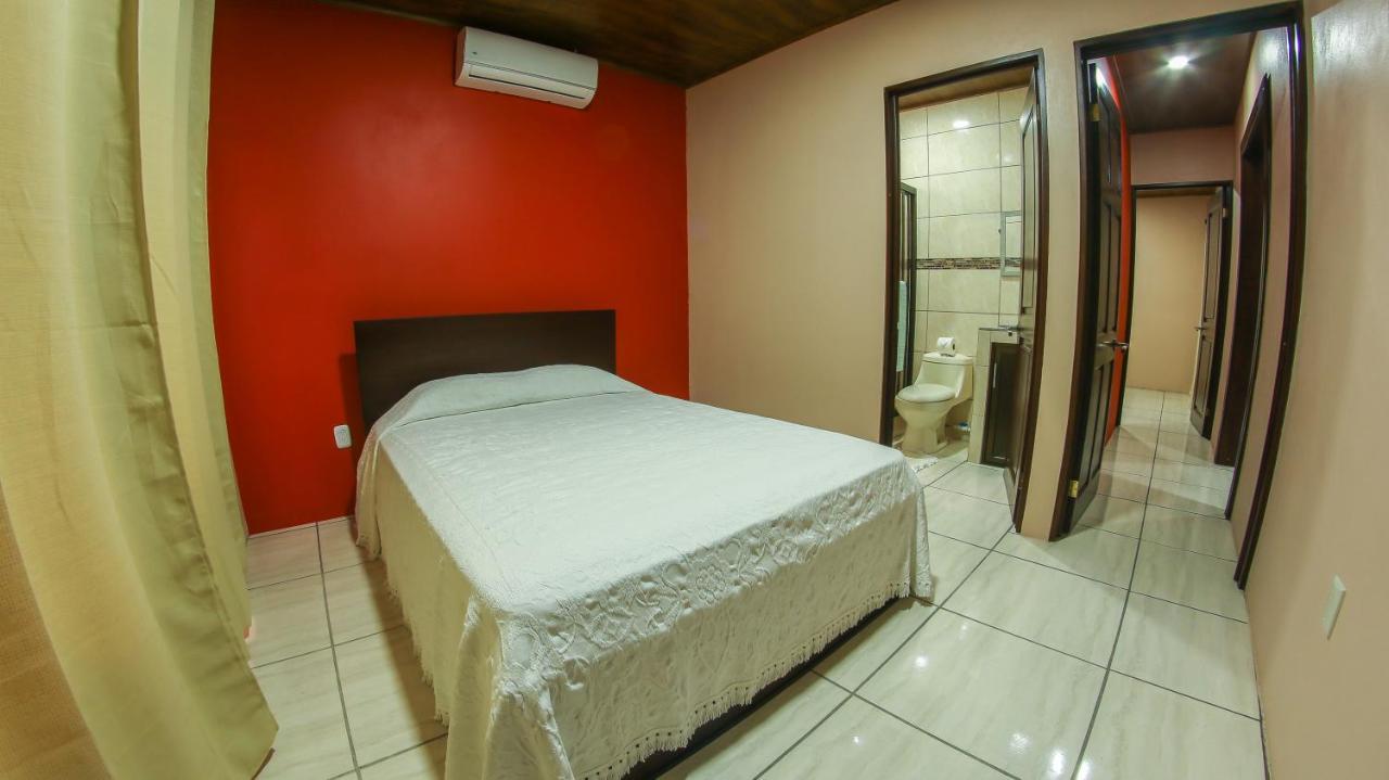 Arenal Red Apartment La Fortuna Екстериор снимка